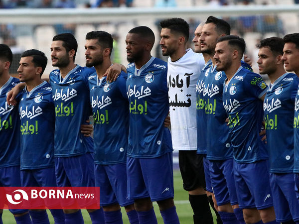 دیدار تیم های فوتبال استقلال- نفت مسجدسلیمان