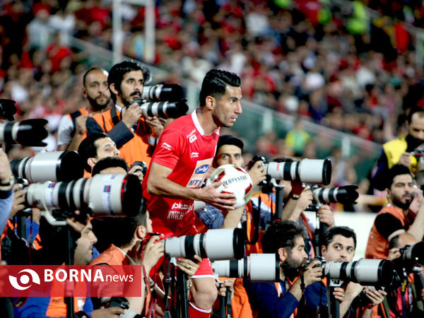 دیدار تیم های فوتبال پرسپولیس- ماشین سازی تبریز