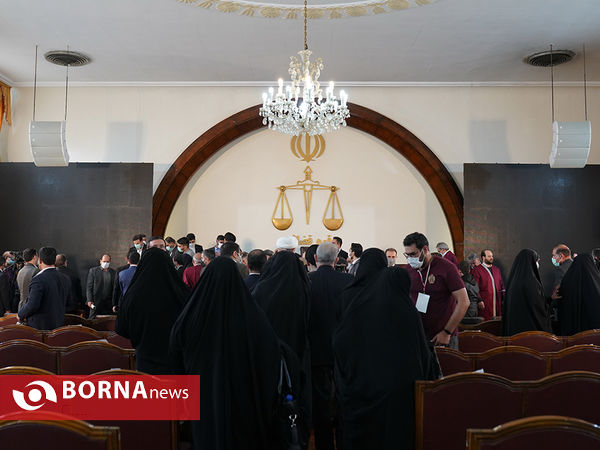 آئین تحلیف اولین دوره پذیرفته شدگان آزمون میانجی گری