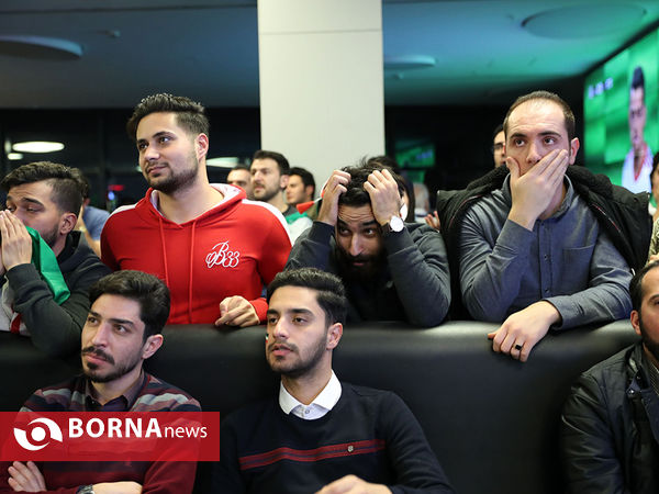 تماشای دیدار ایران و ژاپن در مجتمع سینمایی چارسو