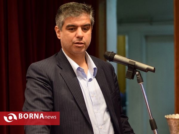 مراسم تكريم سيد محمد حسيني و معارفه عليرضا ايزدي مديركل ميراث فرهنگي، صنايع دستي و گردشگري استان مركزي