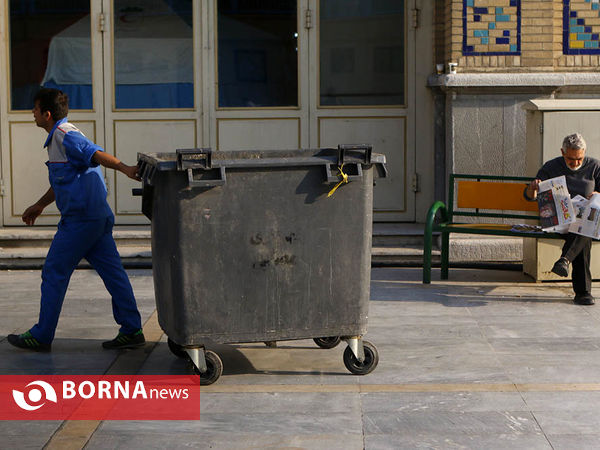 در حاشیه نمایشگاه مطبوعات