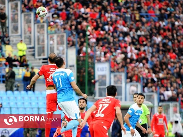 دیدار تیم پیکان- پرسپولیس
