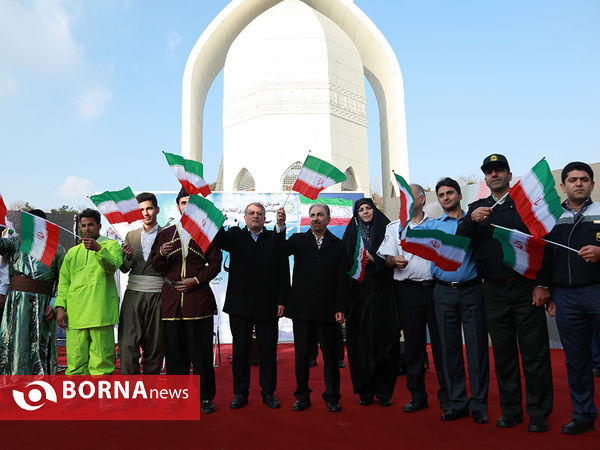 حضور شهردار و اعضای شورای شهر تهران در بیست و دو بهمن