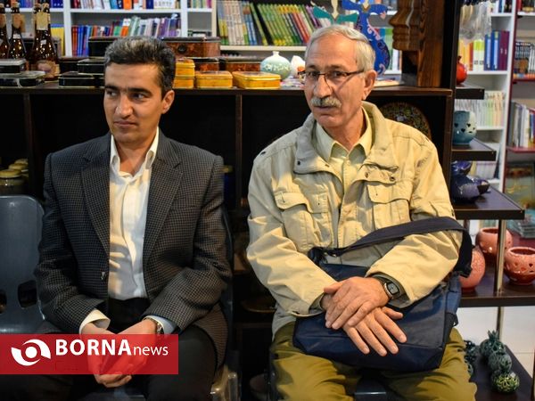 رونمایی از کتاب‌های شورشیرین و مثل و اصطلاحِ کُردی در کتاب شهر  کرمانشاه