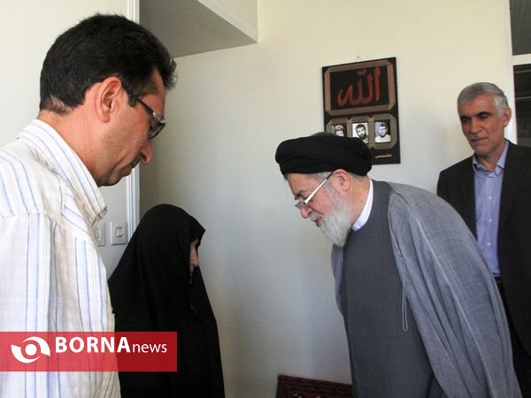 حضور رییس بنیاد شهید و استاندار فارس در منزل شهدا و جانبازان شیراز