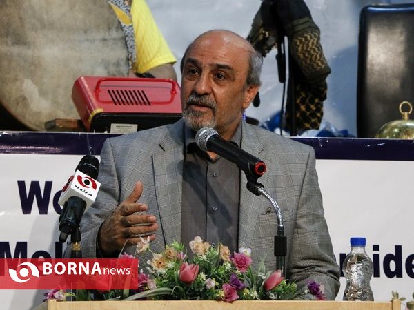 مراسم گلریزان کمک به محیط بانان دنا با حضور وزیر ورزش و جوانان و جمعی از هنرمندان