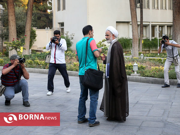 حیاط هیات دولت در روز خبرنگار