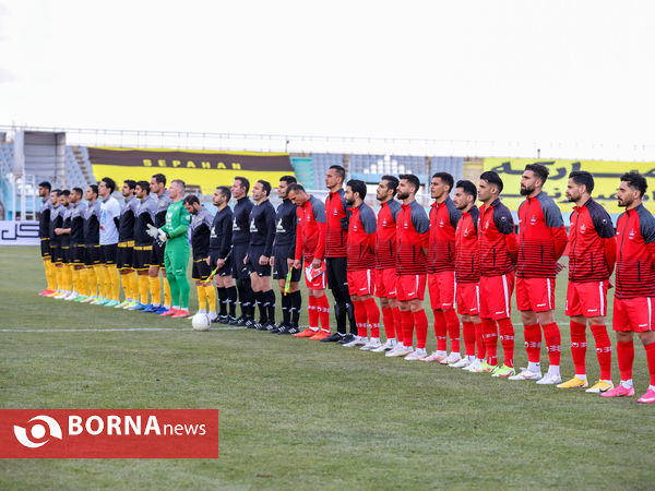 دیدار تیم های فوتبال سپاهان- پرسپولیس