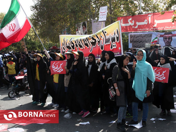 راهپیمایی دانش آموزان، دانشجویان و مردم فارس در یوم الله 13 آبان