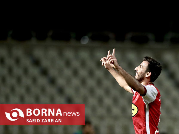 دیدار تیم های فوتبال هوادار - پرسپولیس