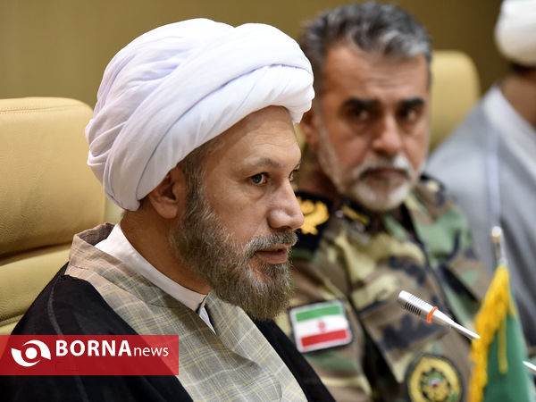 دیدار فرماندهان ارتش در منطقه فارس با امام جمعه شیراز