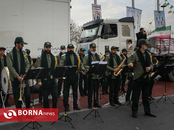 رزمایش توزیع ۱۱۰ هزار بسته کمک مومنانه