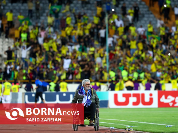 دیدار تیم های استقلال تهران - صنعت نفت آبادان