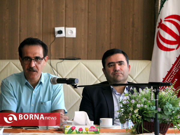 نشست دبیران سمن های استان فارس با مشاور امور جوانان وزیر ورزش و جوانان