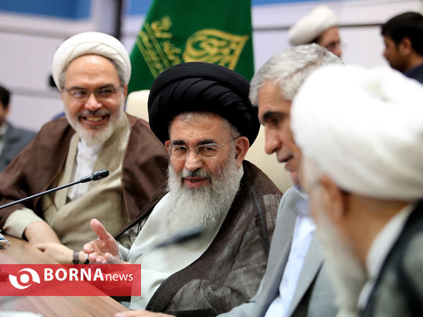 جلسه شورای هماهنگی بزرگداشت دهه کرامت در شیراز