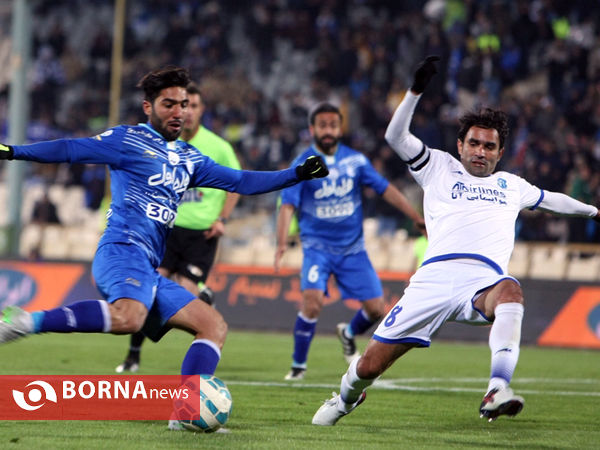 دیدار تیم های استقلال تهران - گسترش فولاد تبریز