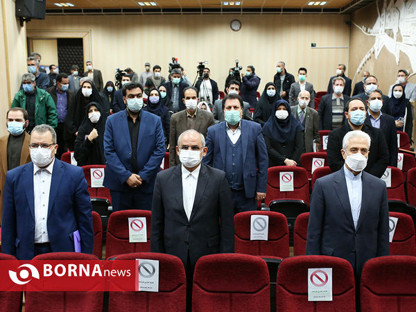 آیین تجلیل از دانش آموزان پژوهشگر و فناوران برگزیده