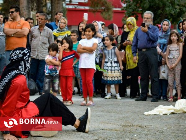 تئاتر خیابانی هفت بوو کله در کرمانشاه