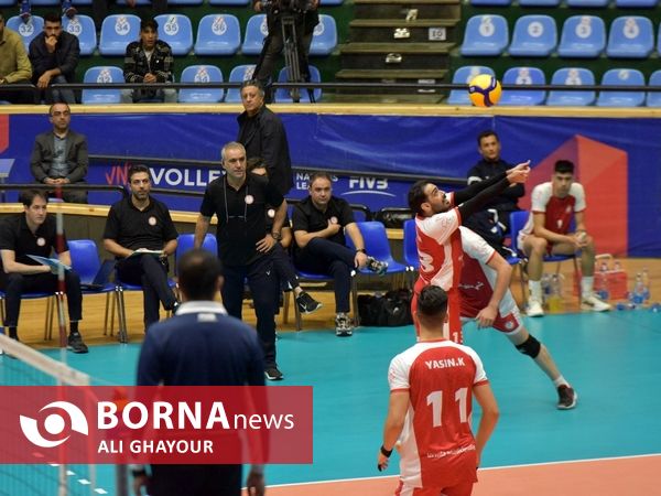 دیدار تیم های والیبال شهرداری ارومیه - لبنیات هراز آمل