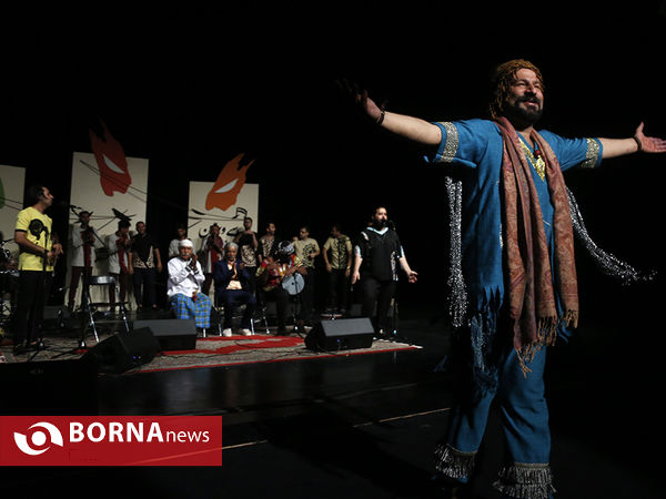کنسرت  موسیقی جنوب ایران در سی و سومین جشنواره موسیقی فجر