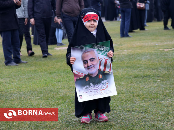 تجمع مردمی و سوگواری سردار سپهبد شهید قاسم سلیمانی در میدان نقش جهان اصفهان