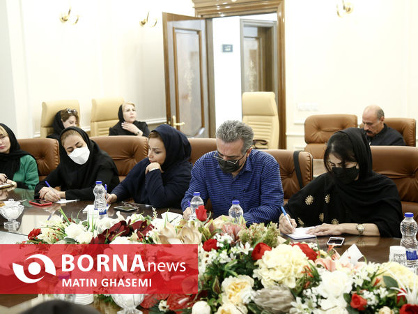 نشست خبری مدیر عامل منطقه آزاد کیش