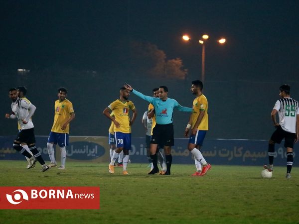 دیدار تیم های فوتبال صنعت نفت - نفت مسجدسلیمان