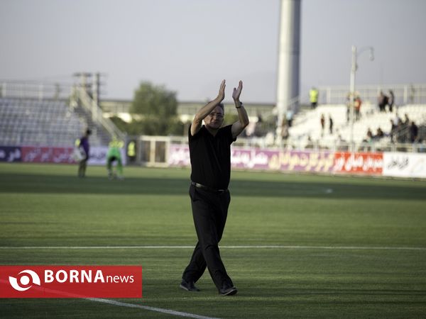 دیدار تیم های گسترش فولاد تبریز و پرسپولیس با برتری شاگردان برانکو