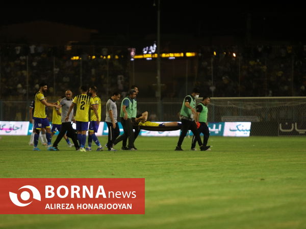 دیدار تیم های فوتبال نفت مسجدسلیمان - استقلال (2)