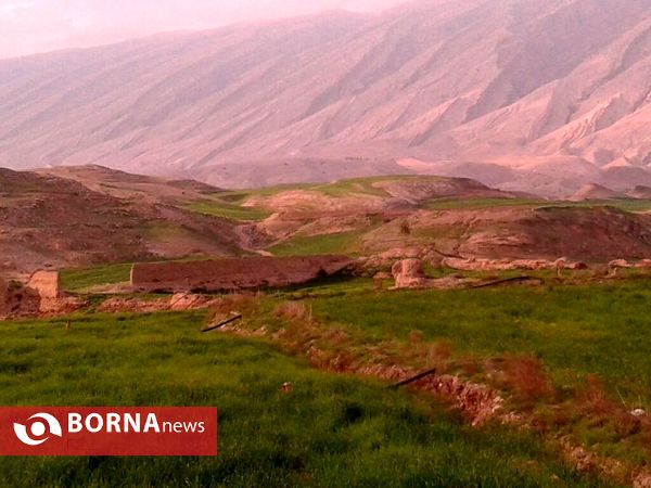 ویرانه های "چم قلعه" پلدختر