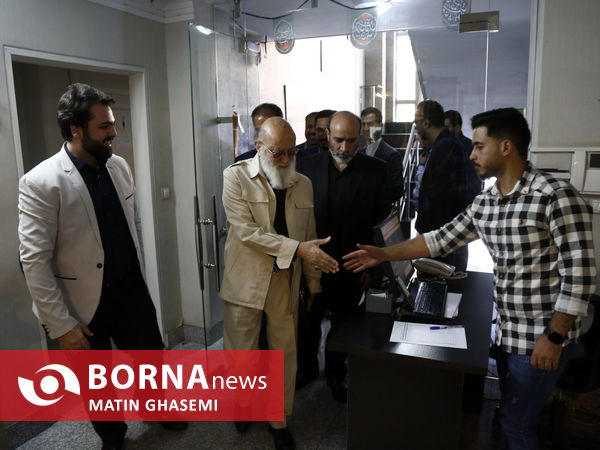 حضور مهدی چمران در خبرگزاری برنا