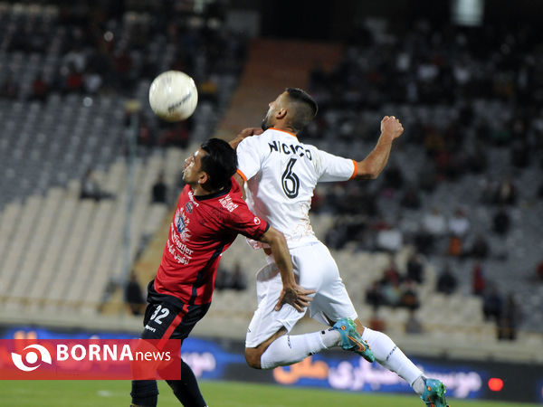 دیدار تیم های فوتبال نساجی - مس کرمان