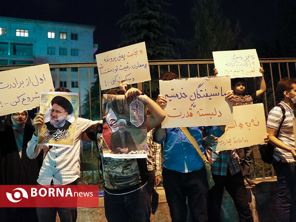 تبلیغات خیابانی نامزدهای ریاست جمهوری توسط هوادارانشان
