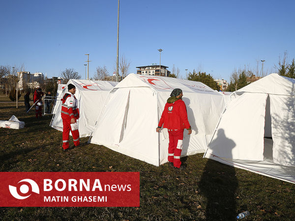 کمک‌رسانی هلال‌احمر در مناطق زلزله‌زده ترکیه