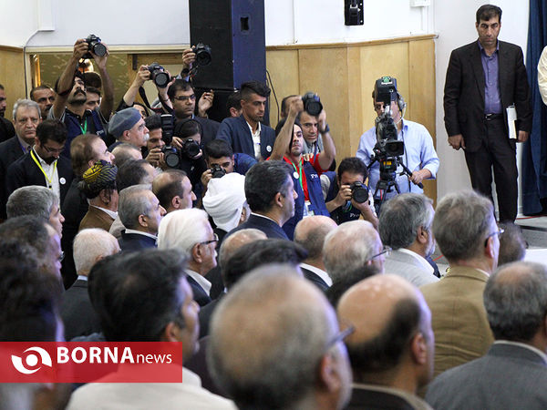 حاشیه هایی پر رنگ تر از کنگره مشاهیر