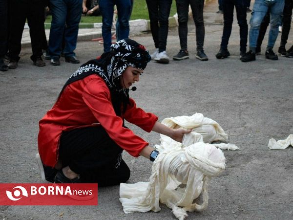 تئاتر خیابانی هفت بوو کله در کرمانشاه