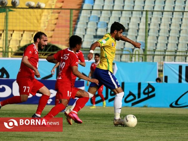 دیدار تیم های فوتبال صنعت نفت - شهر خودرو