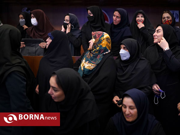 تجلیل از مهین فرهادی زاد