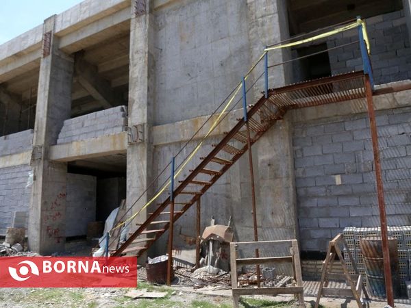 بازدید مدیرکل اداره ورزش و جوانان گیلان از پروژه استادیوم تختی بندر انزلی