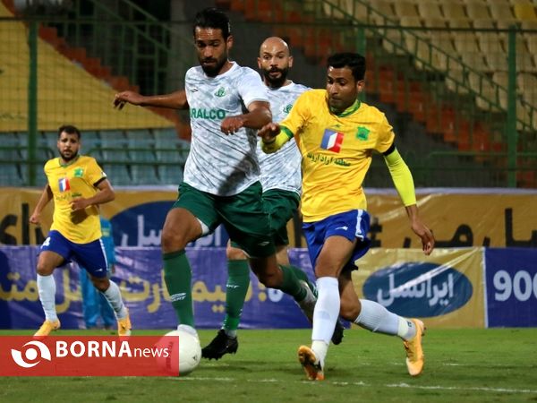 دیدار تیم های فوتبال صنعت نفت - آلومینیوم