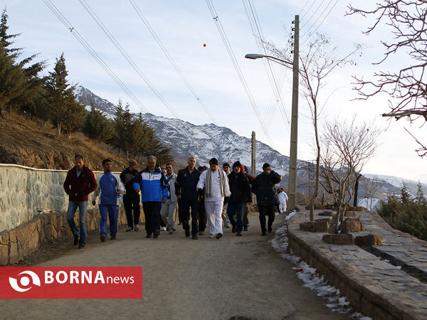 کوهپیمایی کارکنان وزارت ورزش و جوانان با حضور مناف هاشمی