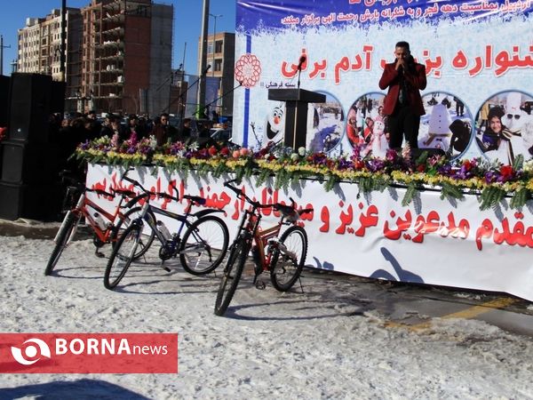 جشنواره بزرگ آدم برفی در اردبیل