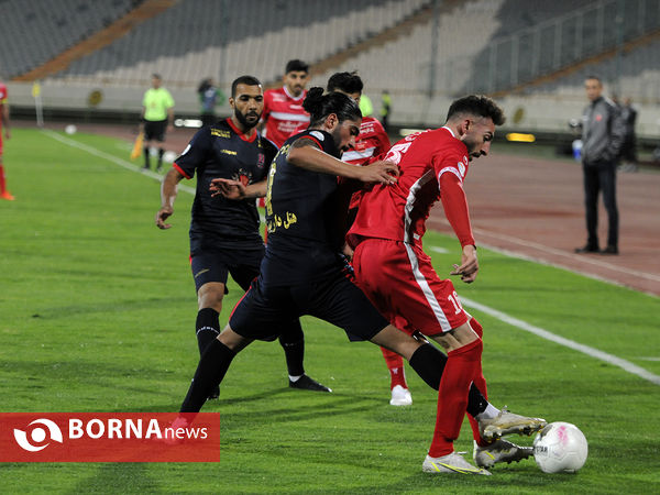 دیدار تیم های فوتبال پرسپولیس - نساجی