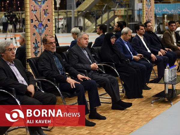 مراسم اهدای مدال طلای کمیل قاسمی