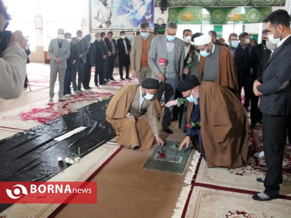 مراسم تجدید میثاق با شهدا و نواختن زنگ انقلاب در یاسوج