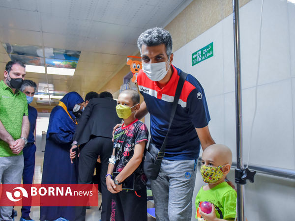 حضور تیم رسانه ورزش در بخش درمانی کودکان سرطانی