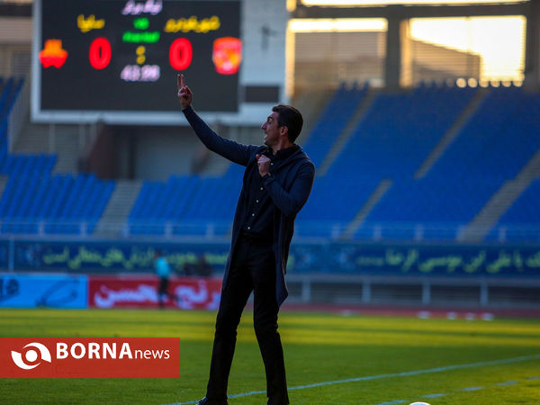 دیدار تیم های شهرخودرو مشهد و سایپا تهران