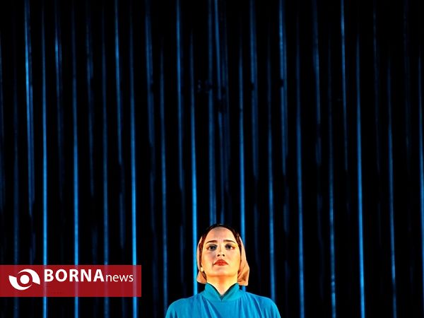 نمایش "فصل شکار بادبادکها"