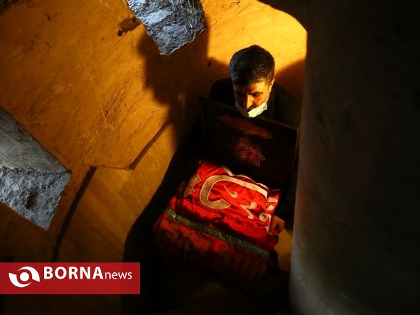 آیین تعویض پرچم گنبد مسجد مقدس جمکران